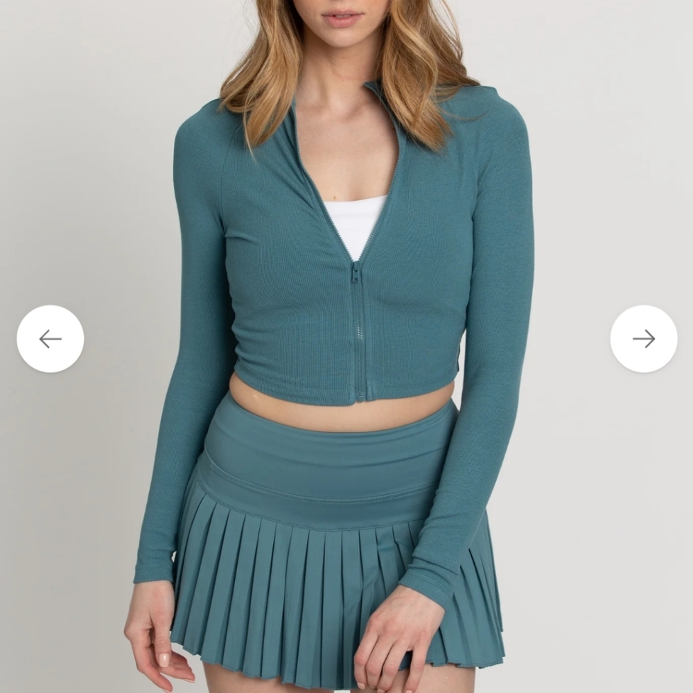 Gold Hinge long sleeve zip up top